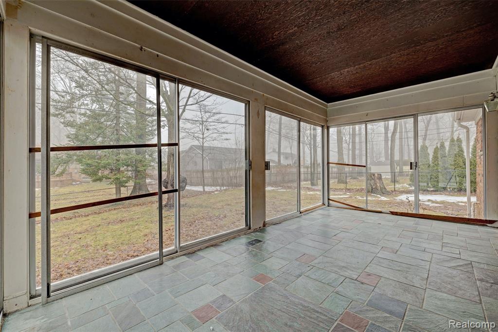5936 Warbler Drive, Clarkston, MI — Photo 16