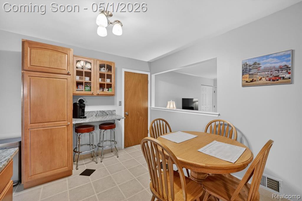 7061 London Court, Canton, MI 48187 — Photo 11