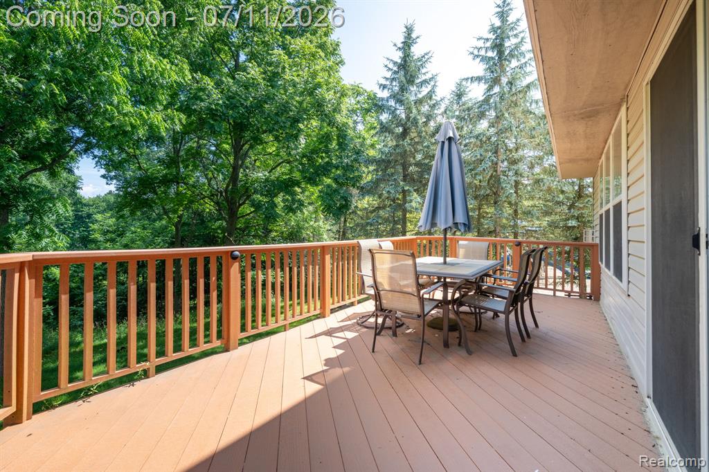 416 Otter Run Road, Holly, MI 48442 — Photo 38
