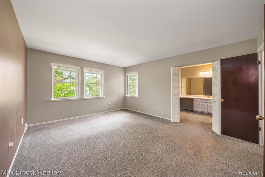 25260 GREENBROOKE #14 Drive, Southfield, MI 48033 — Photo 22
