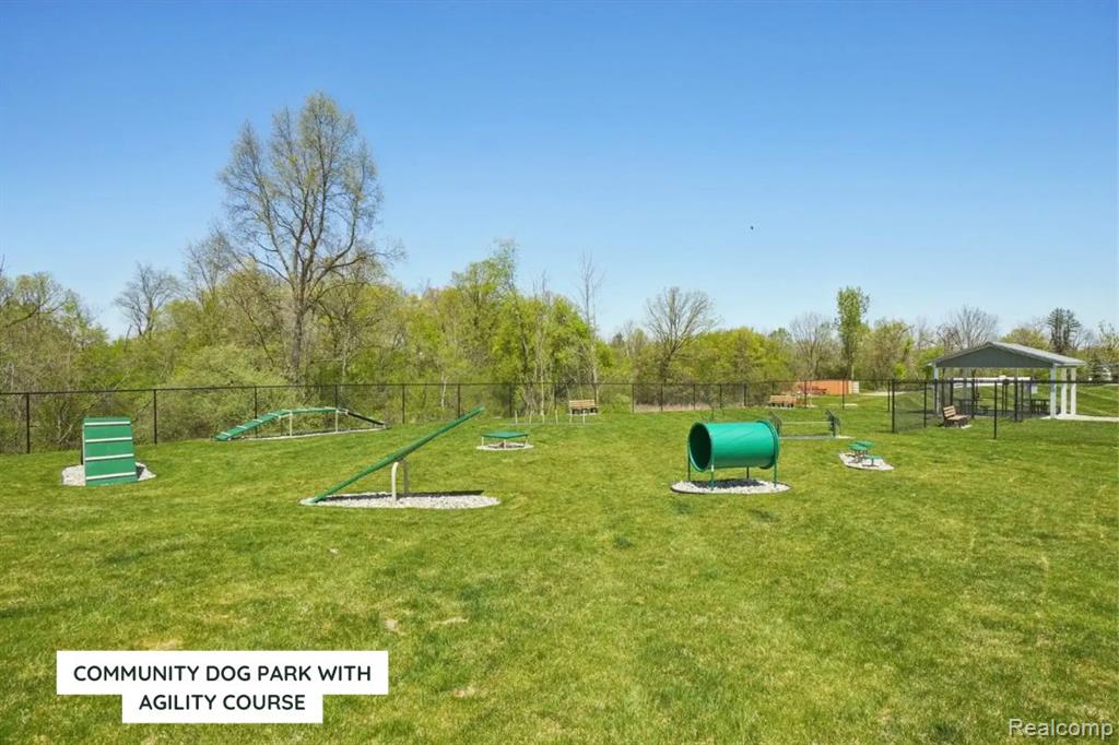 473 Jubilee Drive, Whitmore Lake, MI 48189 — Photo 32