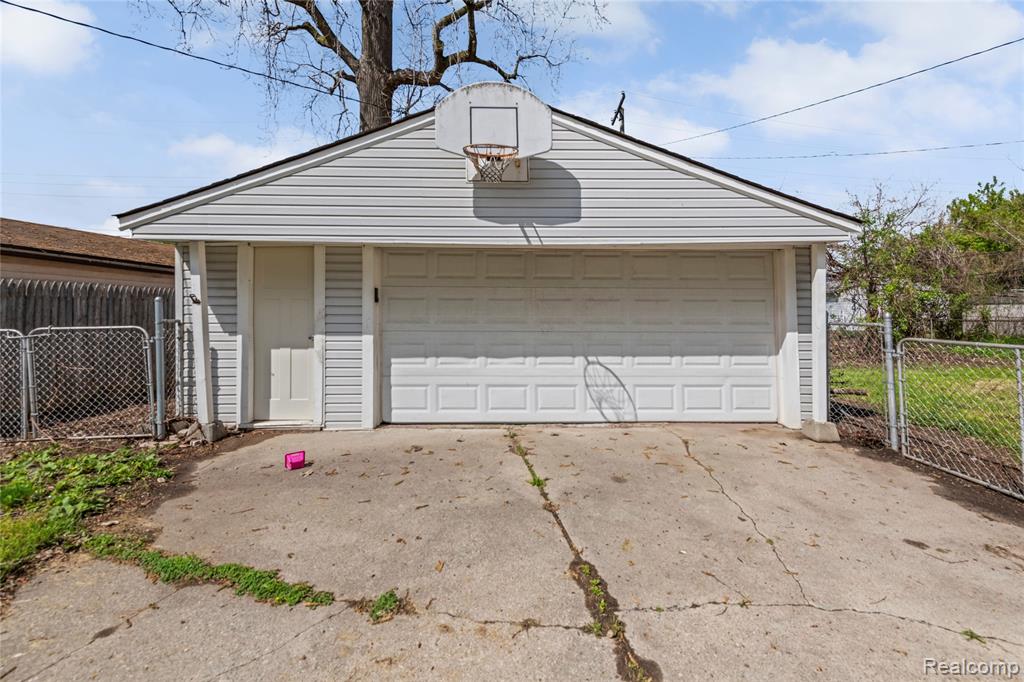 23435 Vance Avenue, Hazel Park, MI 48030 — Photo 19