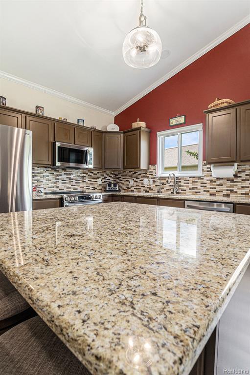 9301 SUNRISE Lane, Davison, MI 48423 — Photo 10