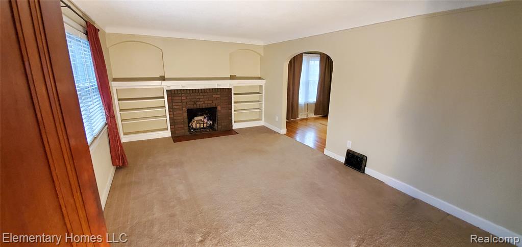 907 E 5TH Street, Royal Oak, MI 48067 — Photo 2