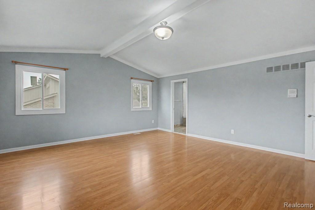5394 Pond Bluff Drive, West Bloomfield, MI 48323 — Photo 21