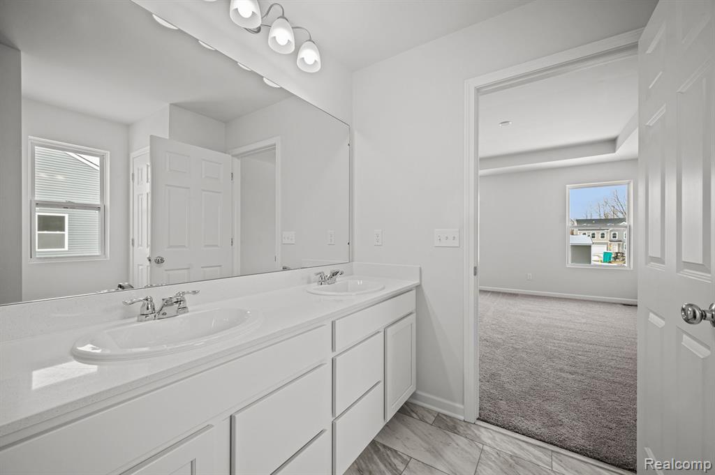 54631 HERON Circle, New Baltimore, MI 48047 — Photo 13