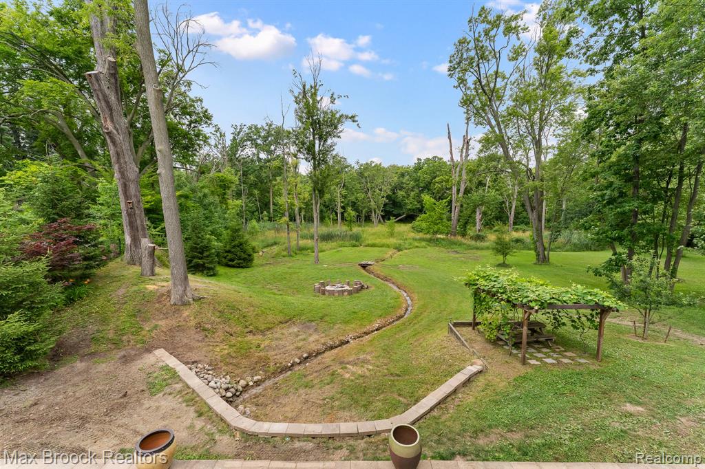 20403 Robinway Drive, Clinton Twp, MI 48036 — Photo 42