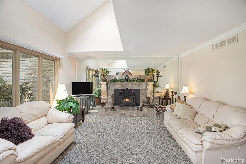 841 OLD MILFORD FARMS, Milford, MI 48381 — Photo 5