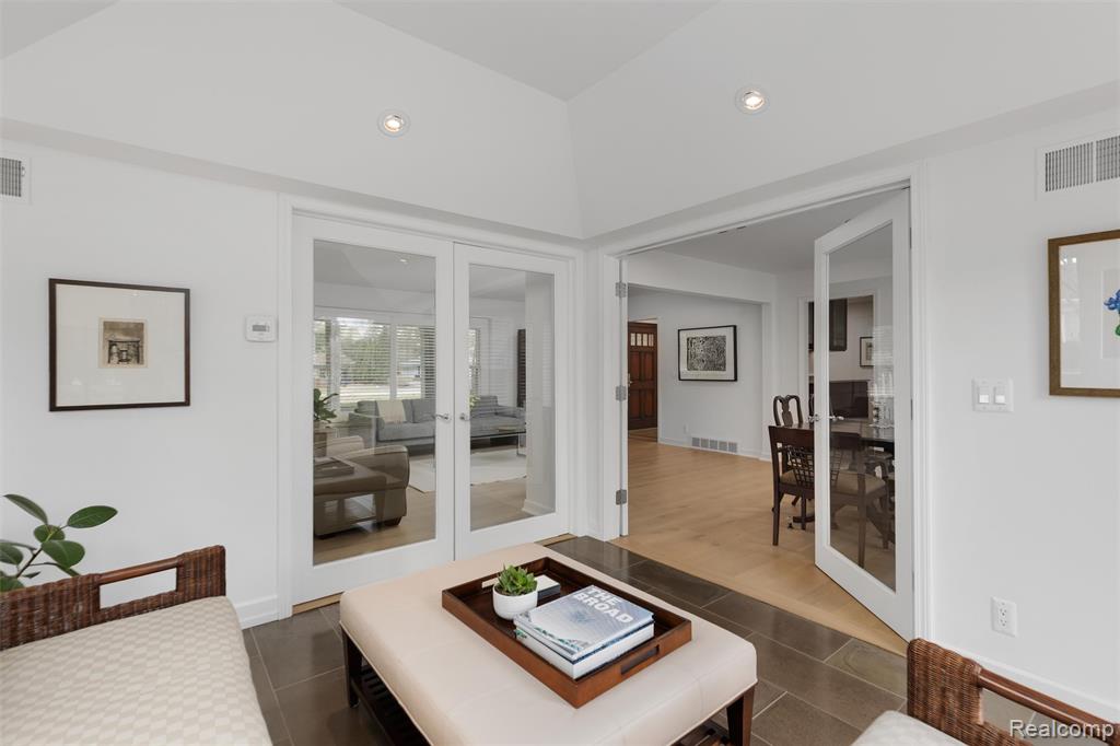 6183 Lantern Lane, Bloomfield Hills, MI 48301 — Photo 19