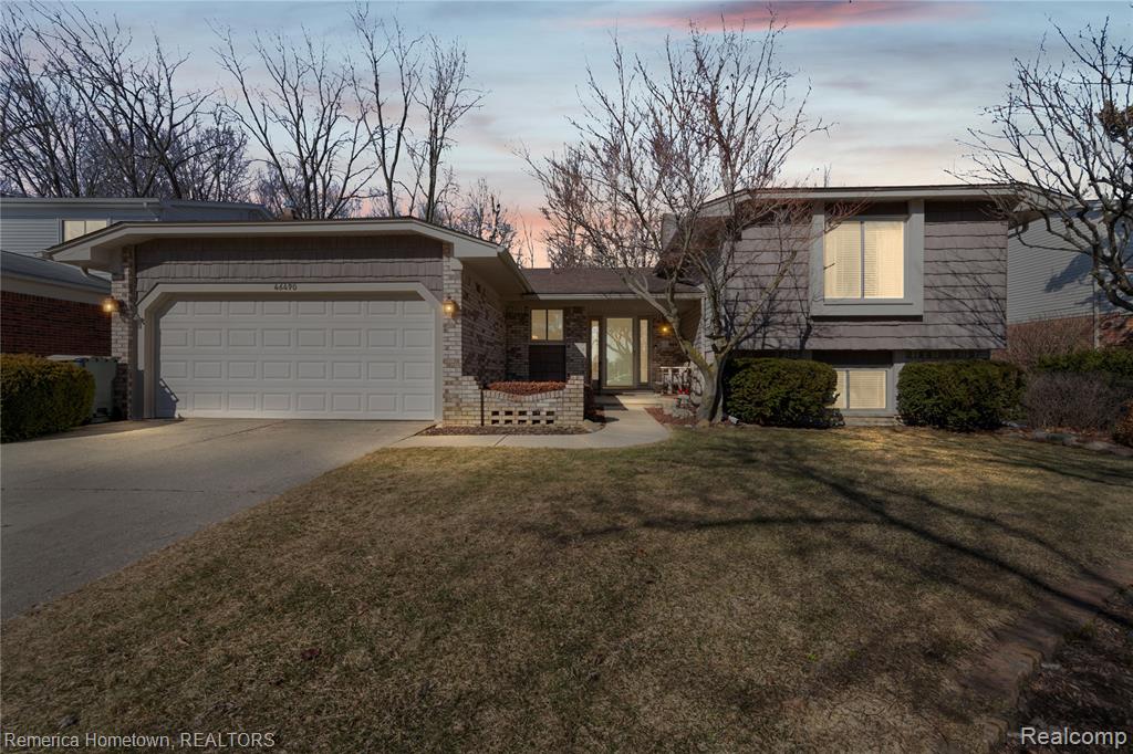 46490 Bartlett Drive, Canton, MI 48187 — Photo 40