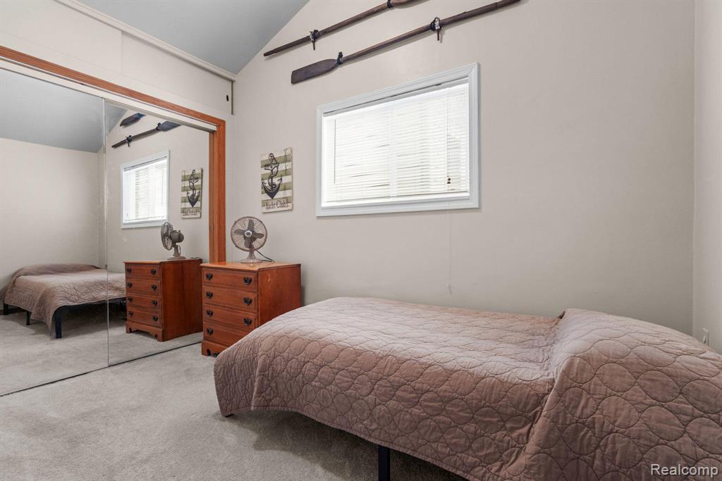 567 Bellevue Avenue, Lake Orion, MI 48362 — Photo 10