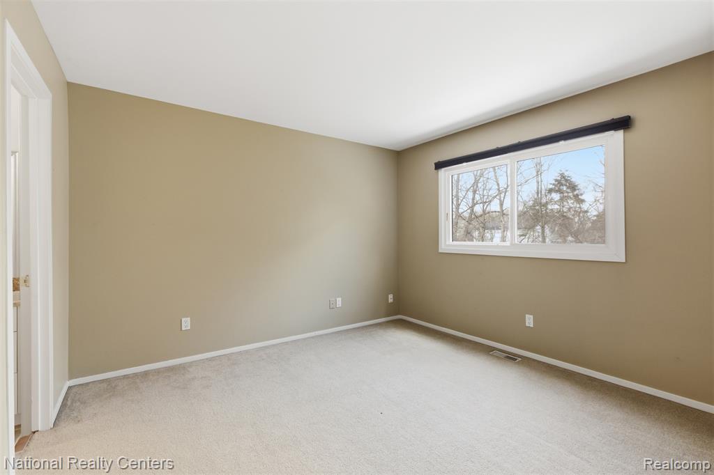 6298 Aspen Ridge Boulevard, 34, West Bloomfield, MI — Photo 25