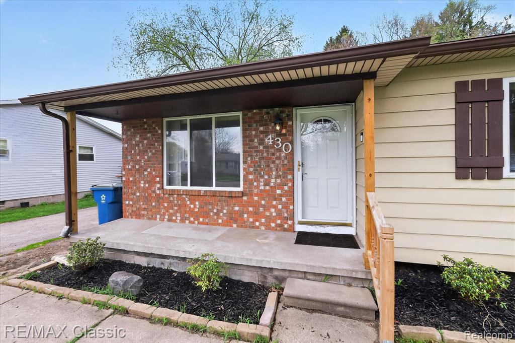430 Sherwood Court, Holly, MI 48442 — Photo 6