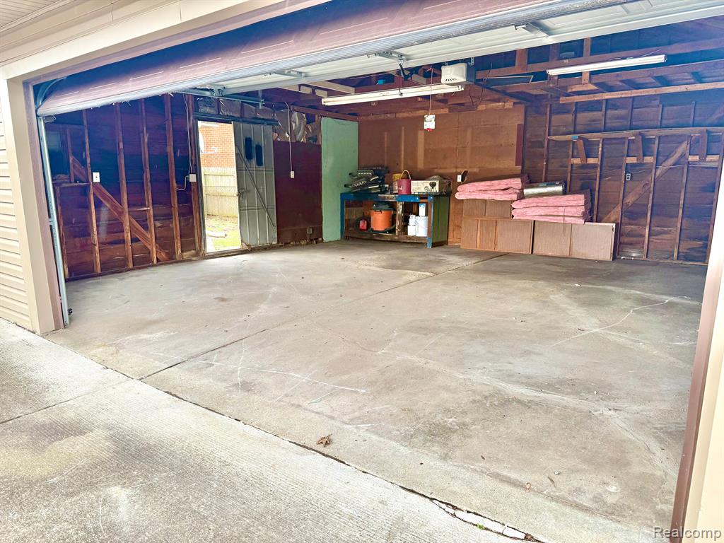 5602 MADISON Street, Dearborn Heights, MI 48125 — Photo 9