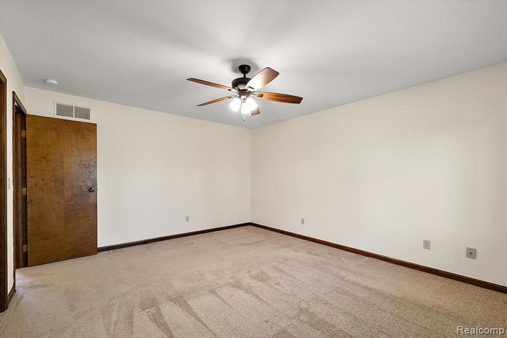1081 Eagle Nest Drive, Rochester, MI 48306 — Photo 38