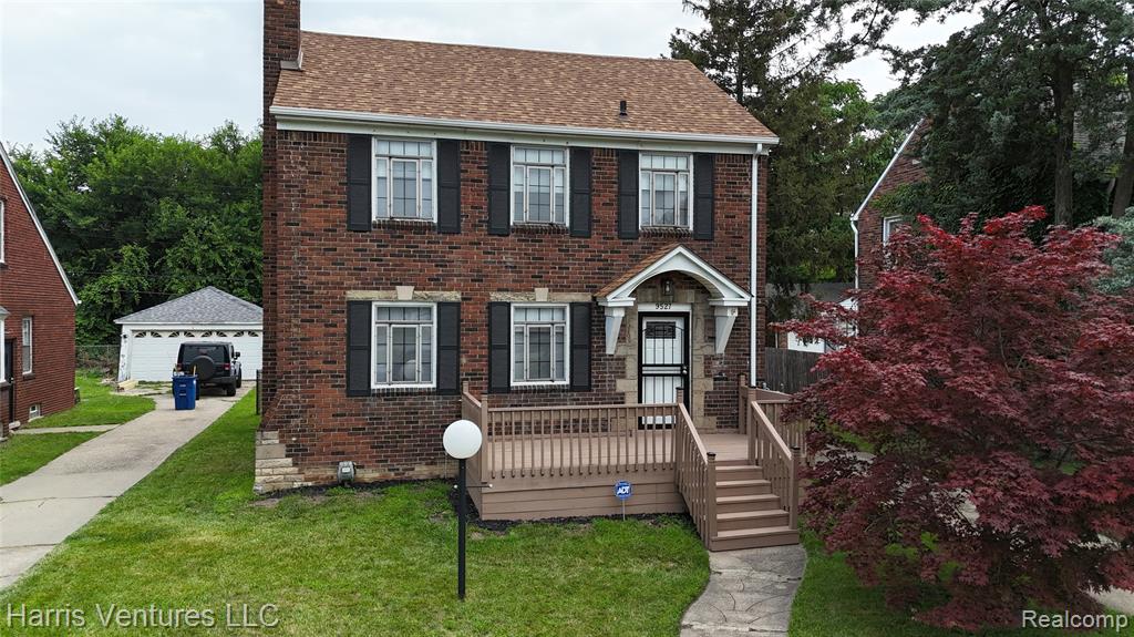 9527 E Outer Drive, Detroit, MI 48213 — front exterior