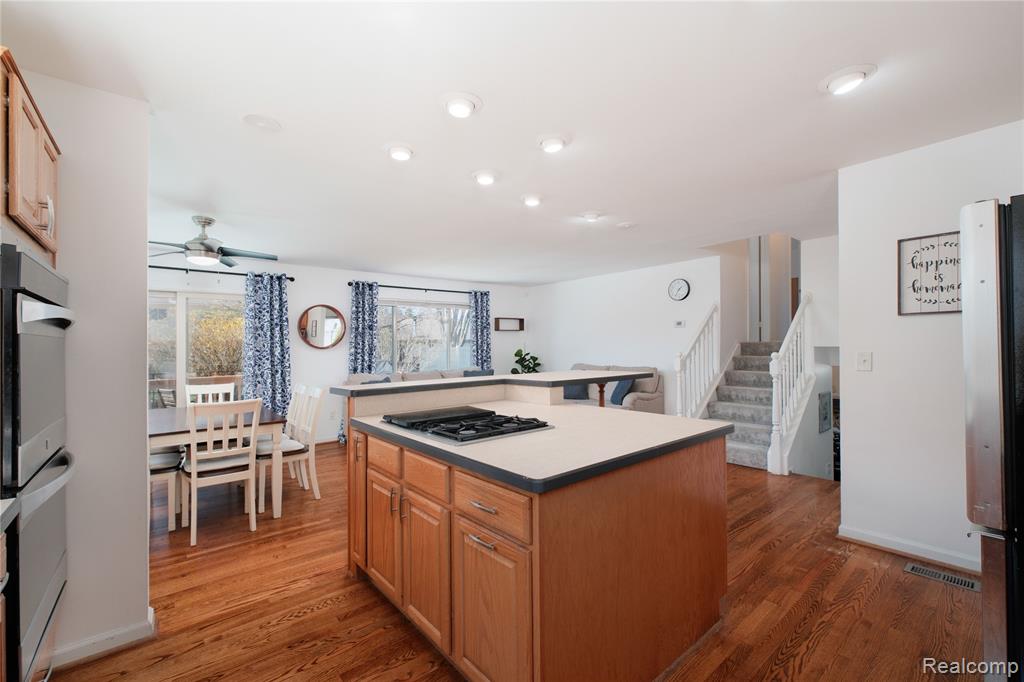 652 Stonehenge Drive, Canton, MI 48188 — Photo 10