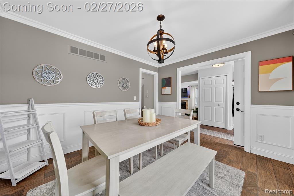 801 Linden Way, Auburn Hills, MI 48326 — Photo 13