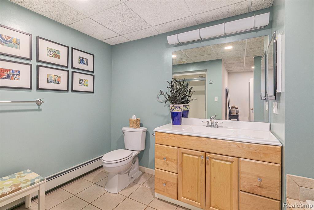 7643 MISTWOOD Drive, White Lake, MI 48383 — Photo 46