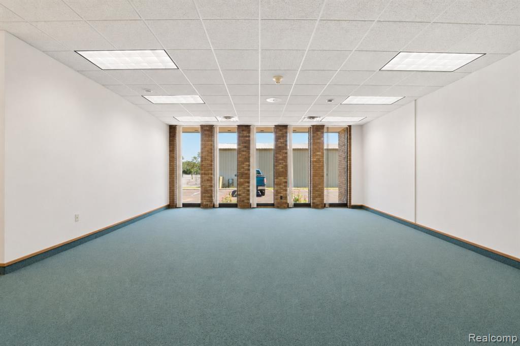 5081 Exchange Drive, Flint, MI 48507 — Photo 14