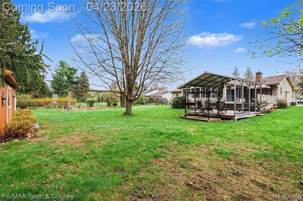 5163 Blossom Drive, Flushing, MI 48433 — Photo 32