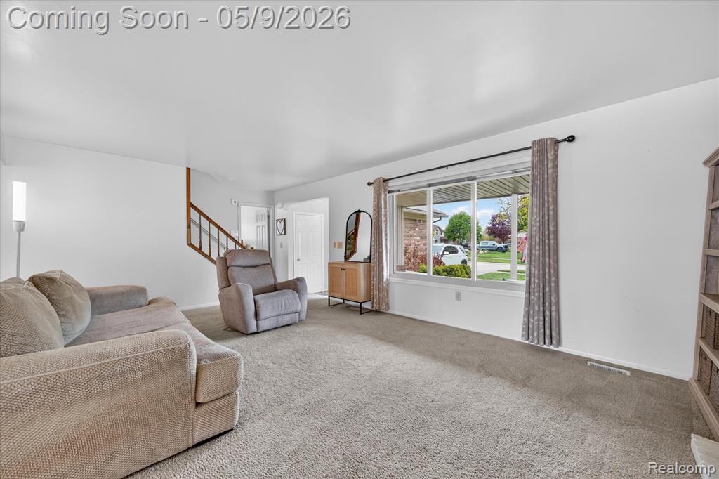 16621 Gatehouse Drive, Woodhaven, MI 48183 — Photo 9