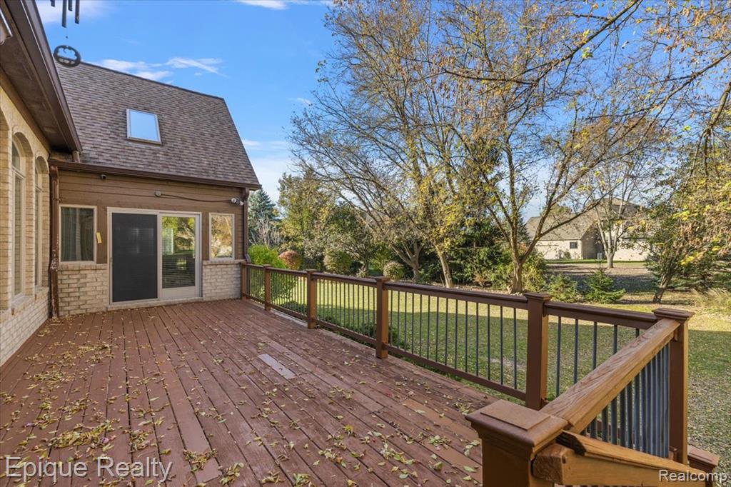 374 Oakbridge Drive, Oakland, MI 48306 — Photo 64