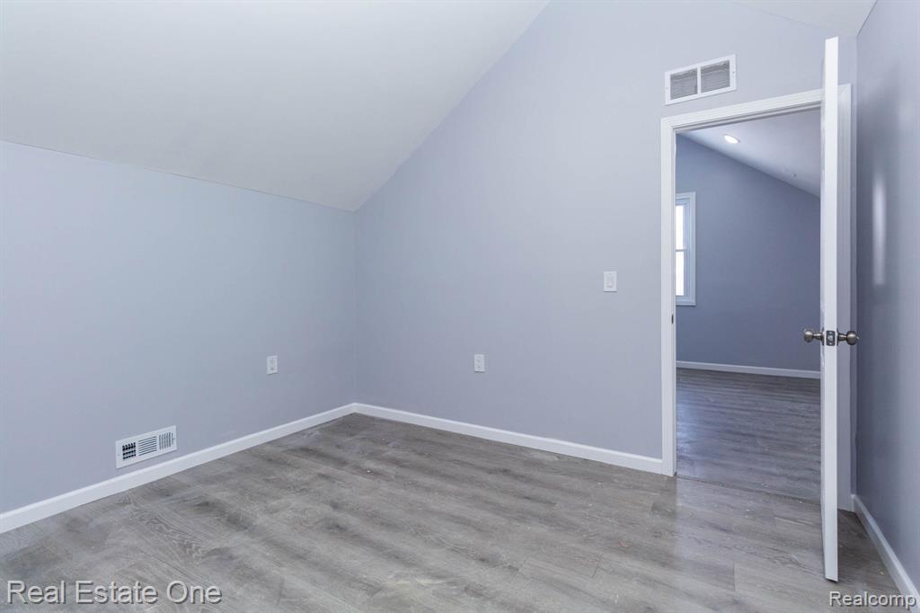 8704 Smart Street, Detroit, MI 48210 — Photo 20