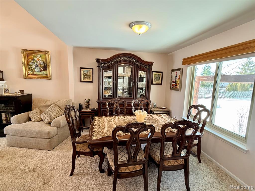 7586 Paradise Drive, Grand Blanc, MI 48439 — Photo 14