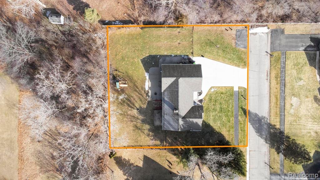 4025 PRESIDENTIAL Way, Highland, MI 48356 — Photo 11