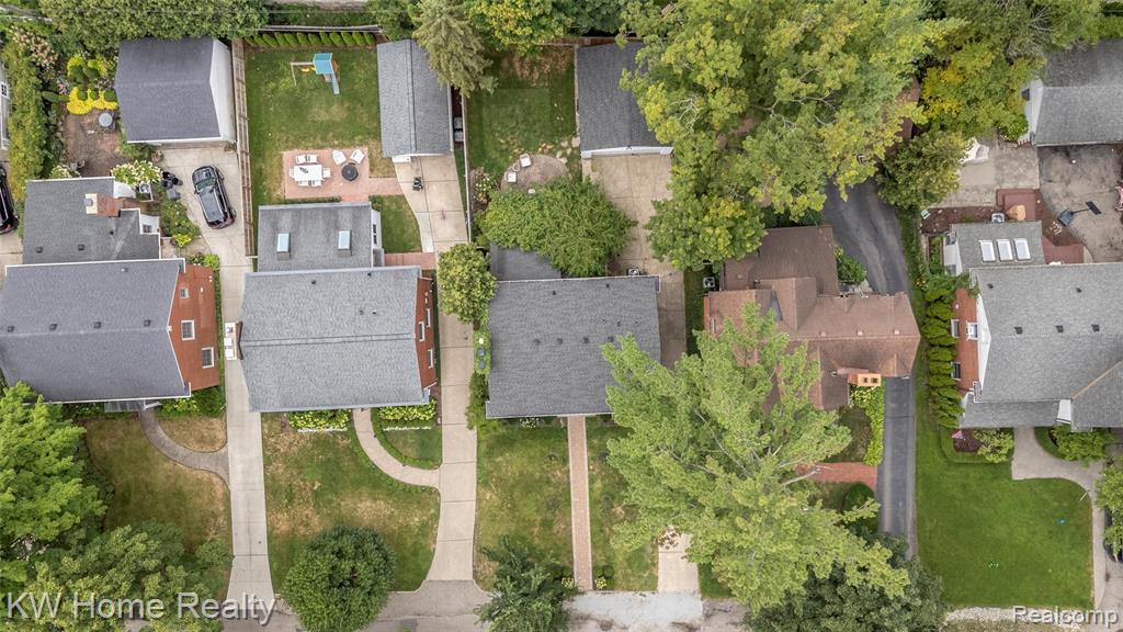 595 Kimberly Street, Birmingham, MI 48009 — Photo 57