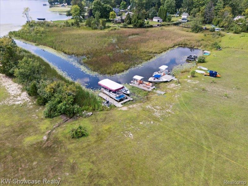 4581 Parker Drive, Howell, MI 48843 — Photo 35
