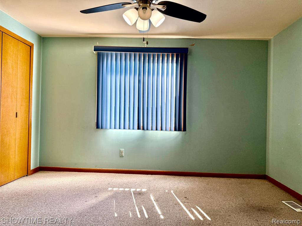 40537 DENBIGH Drive, Sterling Heights, MI 48310 — Photo 24