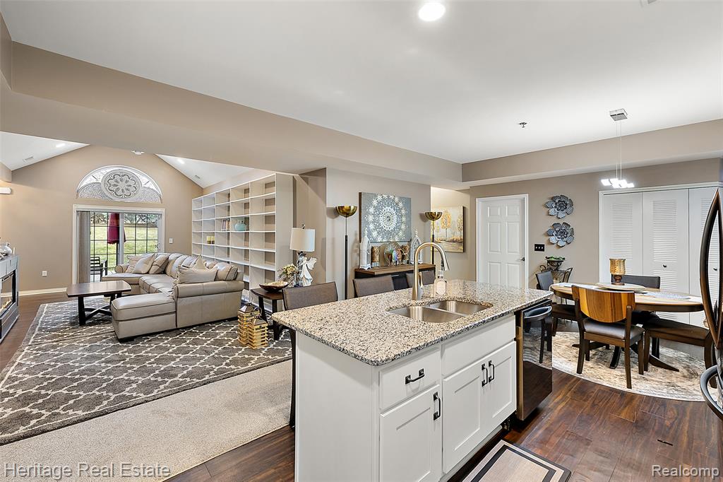 7892 Marie Drive, Utica, MI 48316 — Photo 8