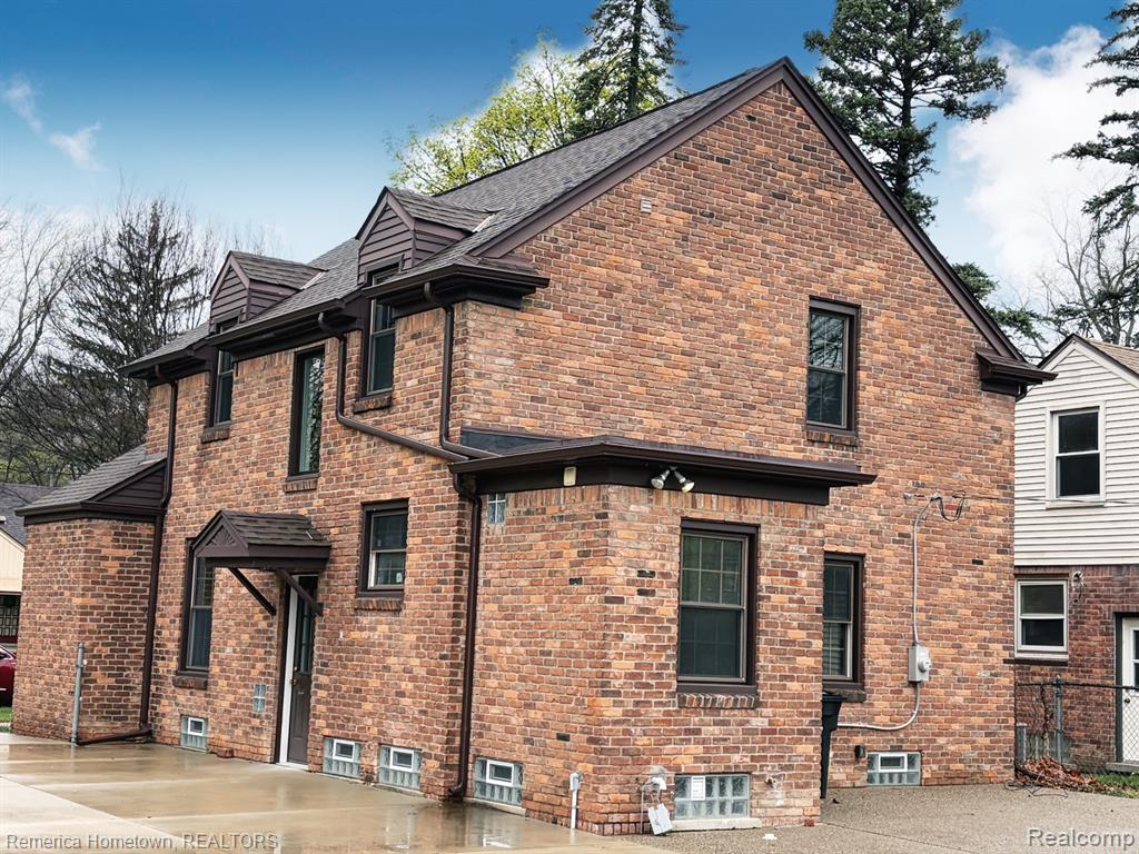 9614 Auburndale Street, Livonia, MI 48150 — Photo 27