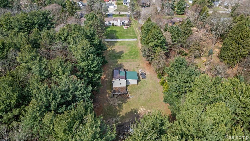 707 PINE TREE Road, Lake Orion, MI 48362 — Photo 9