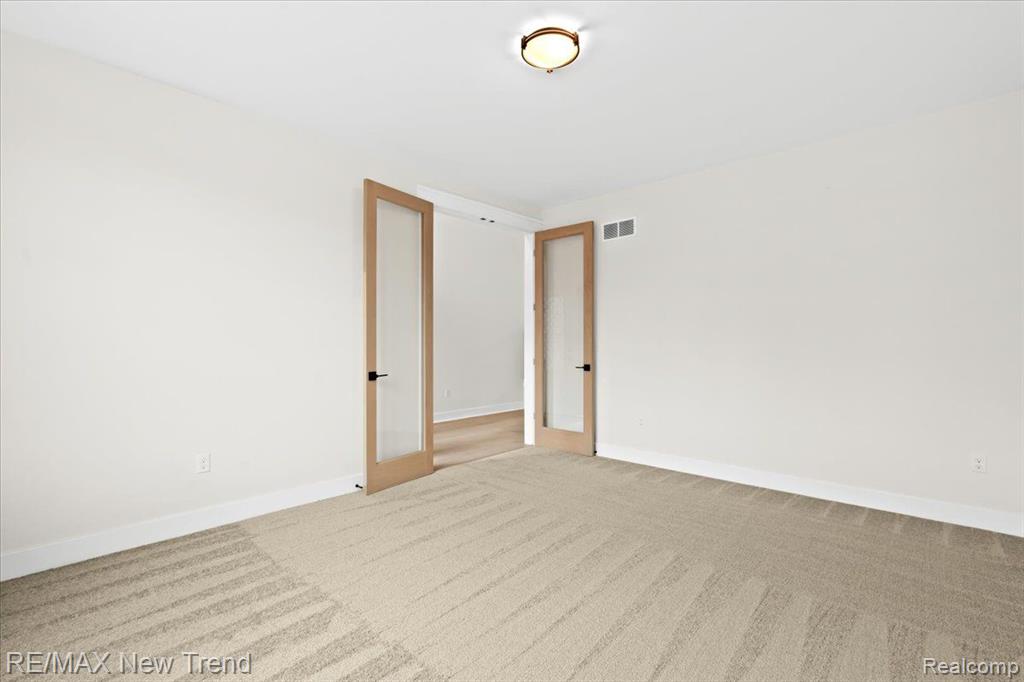 7833 Trailside Court, West Bloomfield, MI 48323 — Photo 8