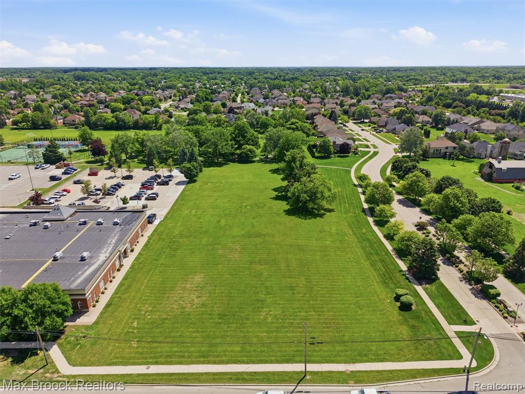 57750 Van Dyke Road, Washington, MI — Photo 10