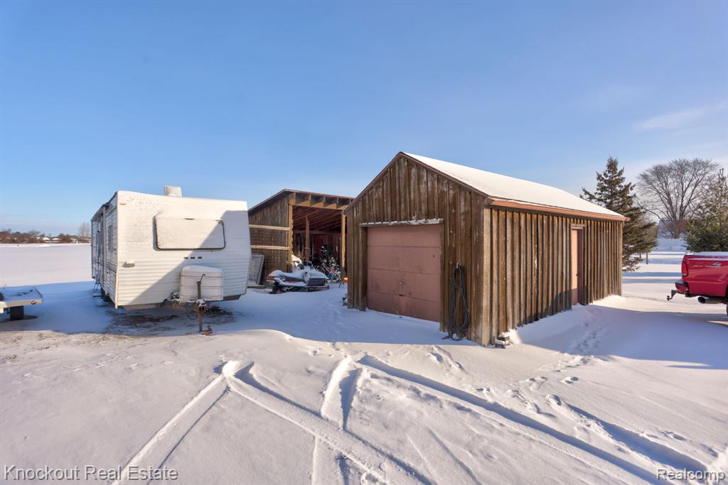 6180 Shattuck Road, Saginaw, MI 48603 — Photo 27