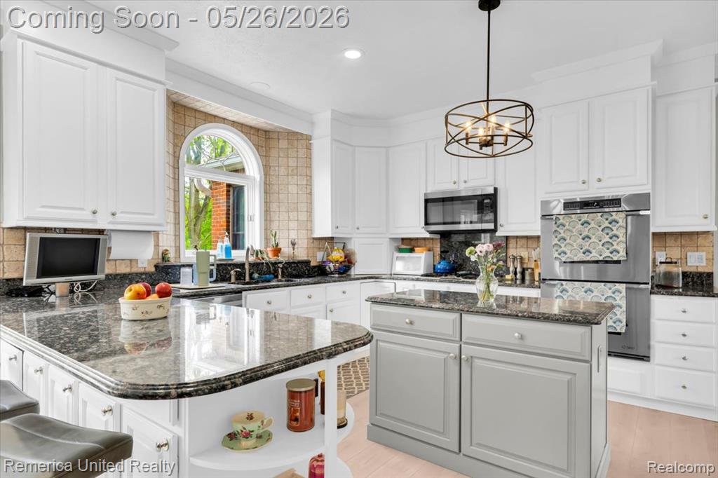 9422 Deer Creek Court, Brighton, MI 48114 — Photo 3