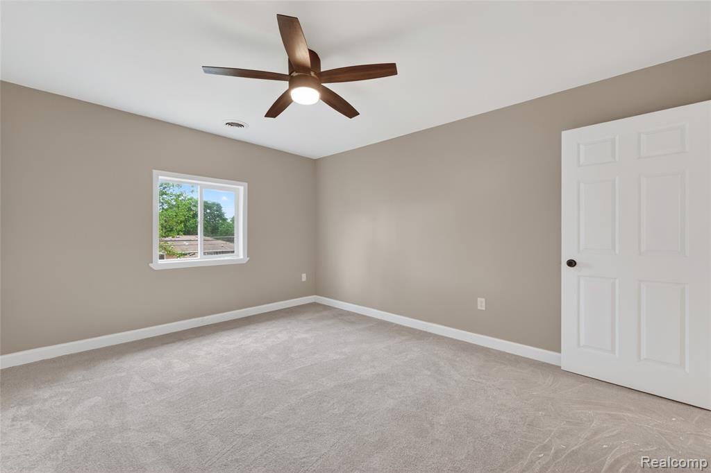 24784 Ashley Court, Redford, MI 48239 — Photo 34