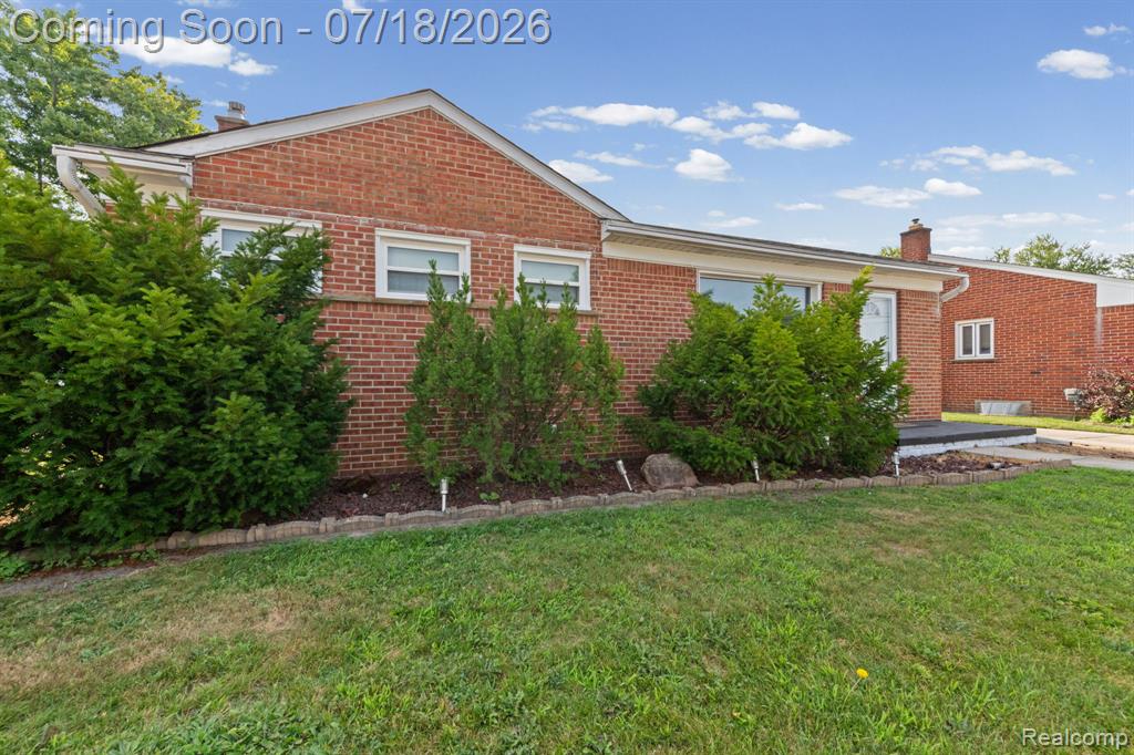 8950 Brentwood Street, Livonia, MI 48150 — Photo 2