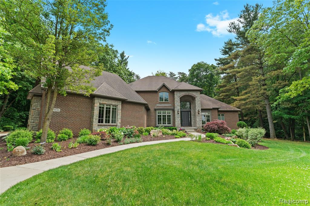 9030 Hidden Court W, South Lyon, MI 48178 — Photo 2