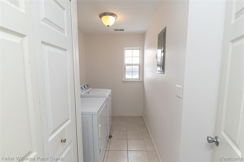 6143 Century Court, Shelby Twp, MI 48316 — Photo 15