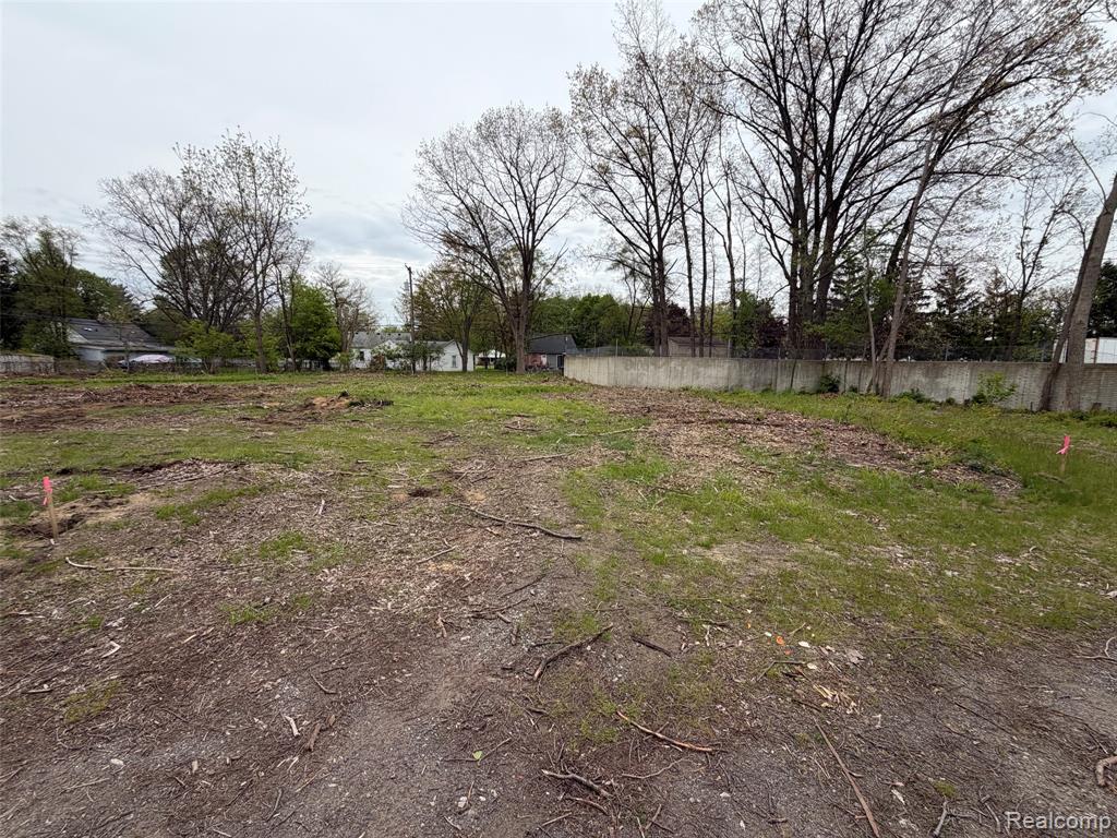 00008 Kinloch Street, Southfield, MI 48033