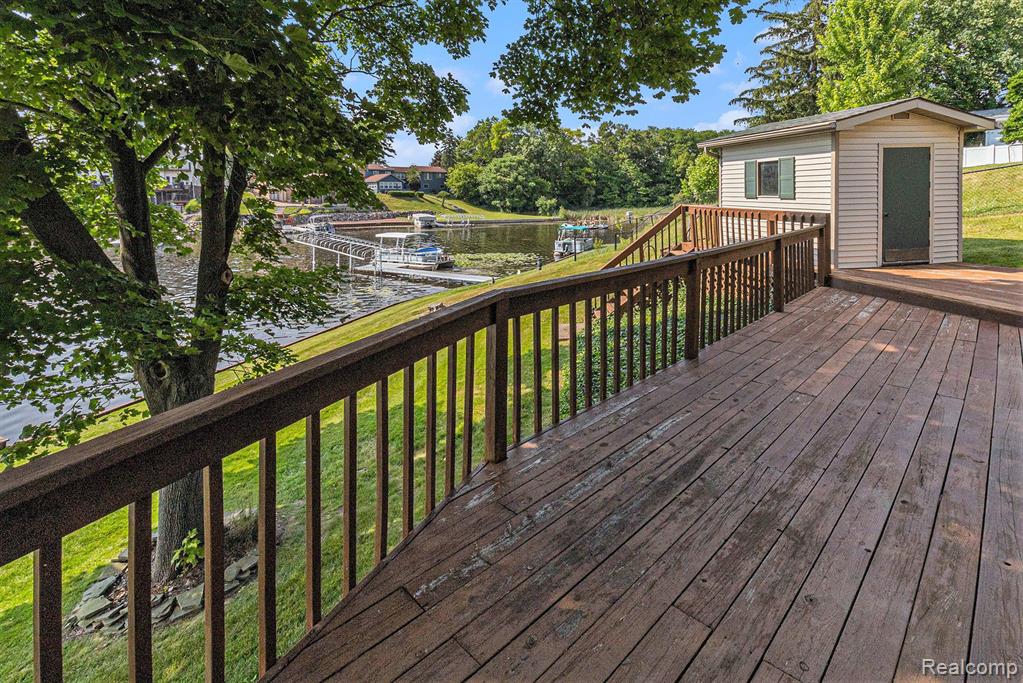 926 BRIGHTON LAKE Road, Brighton, MI 48116 — Photo 22