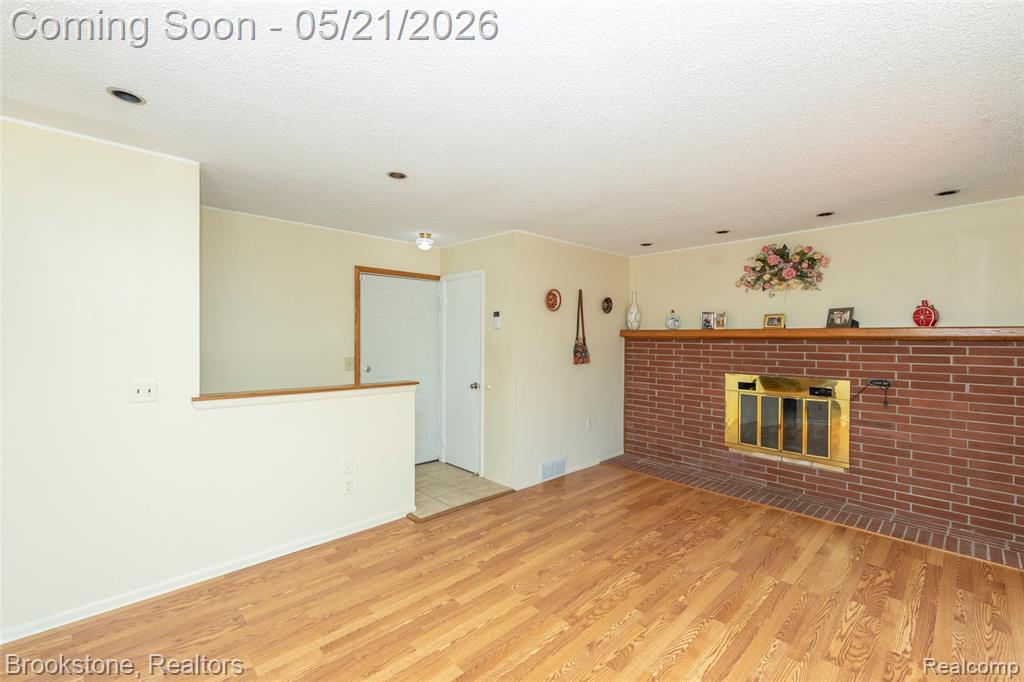 2445 Liverpool, Auburn Hills, MI 48326 — Photo 24