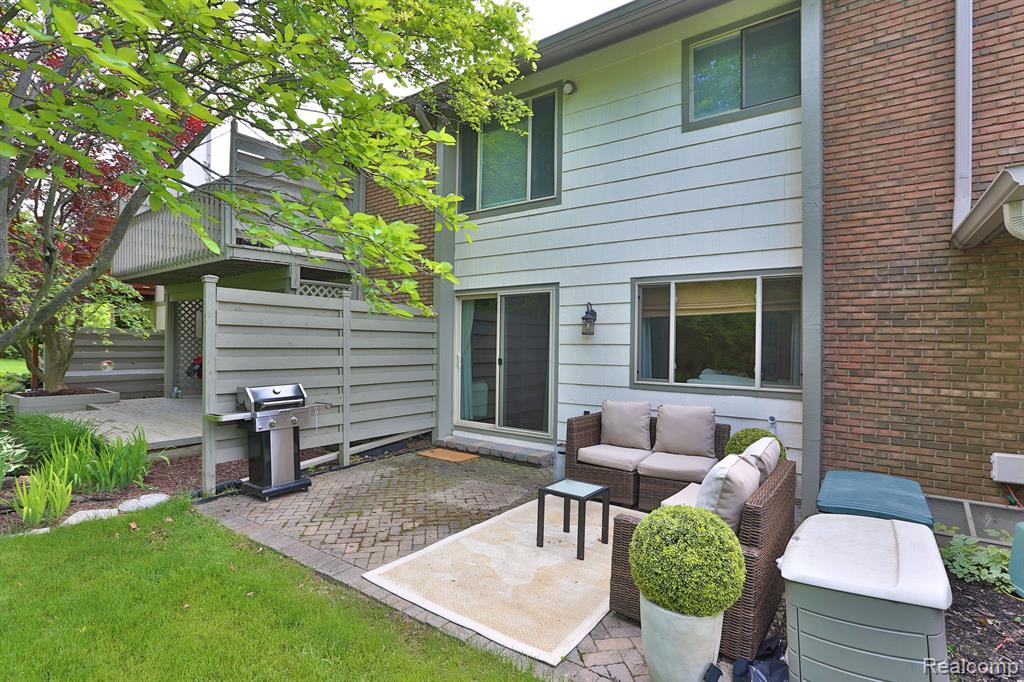48080 COLONY FARM Circle, Plymouth, MI 48170 — Photo 32