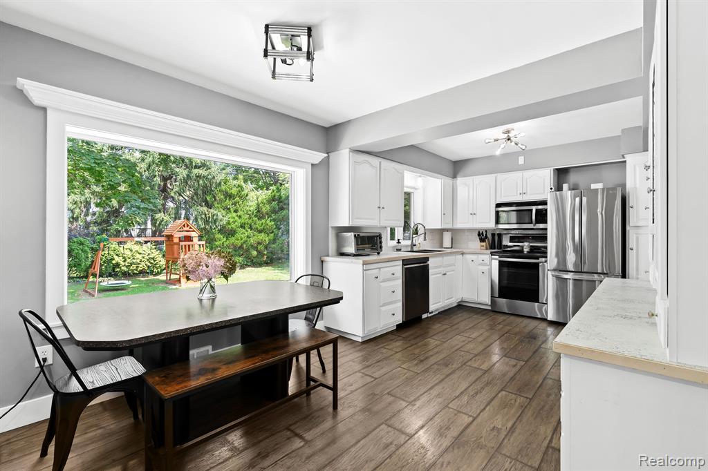 23205 HOLLWEG Street, Armada, MI — Photo 12