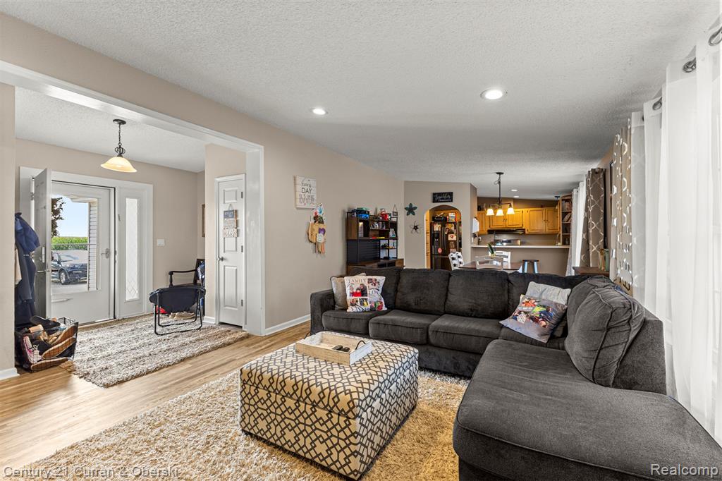4625 Bluebush Rd, Raisinville, MI 48162 — Photo 5